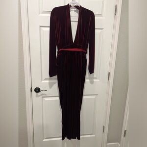 Liam & Co Wide Leg Plunging Neckline‎ Jumpsuit XL Velvet Deep Red Open Back